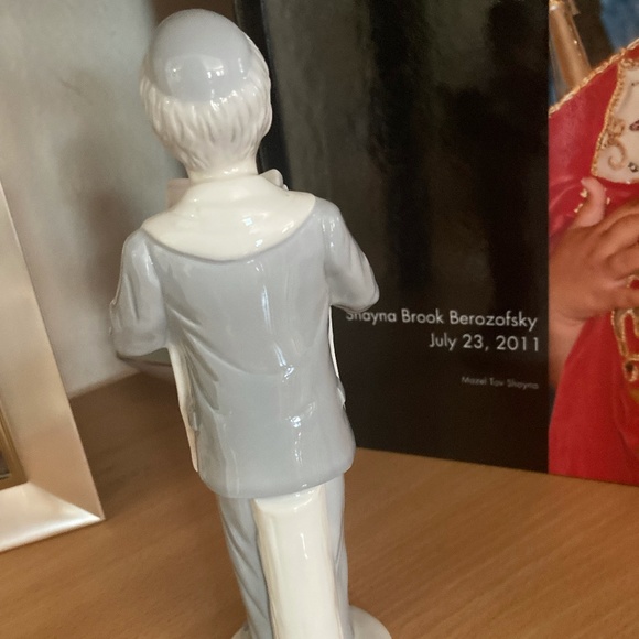 Vintage Bar Mitzvah Boy Porcelain Figurine - EUC - Picture 3 of 4